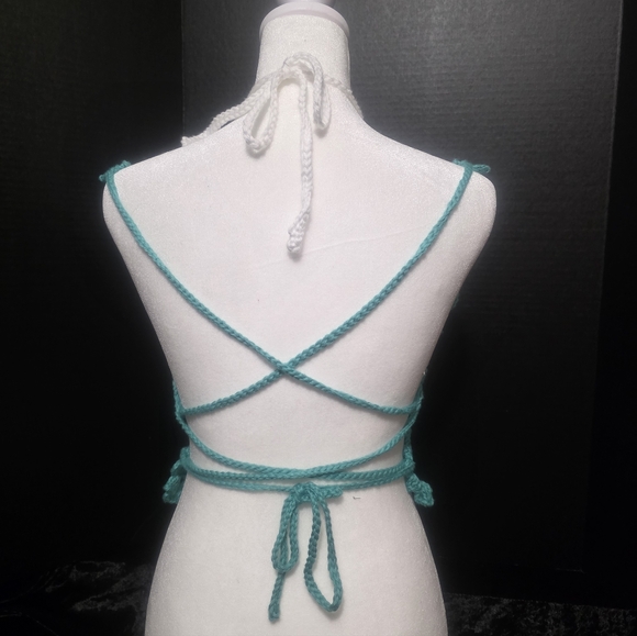 Butterfly Halter Top - Picture 4 of 4